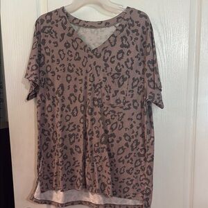 Black and Brown Leopard Print Short Sleeve T-Shirt